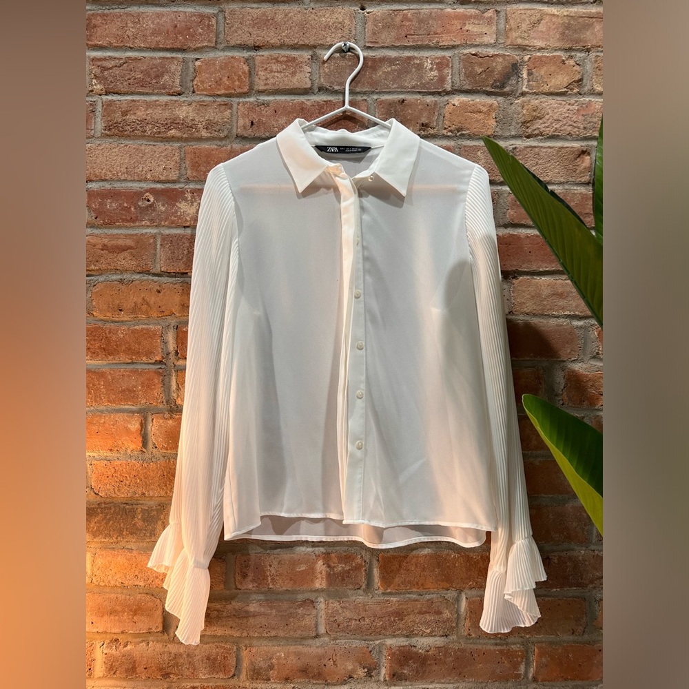 Zara button up sheer blouse 🤍